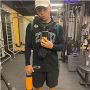 ¡Alcance sus metas de fitness con mi ayuda! Graduado en Preparación Física y certificado en Entrenamiento Personal, diseñaré un pr